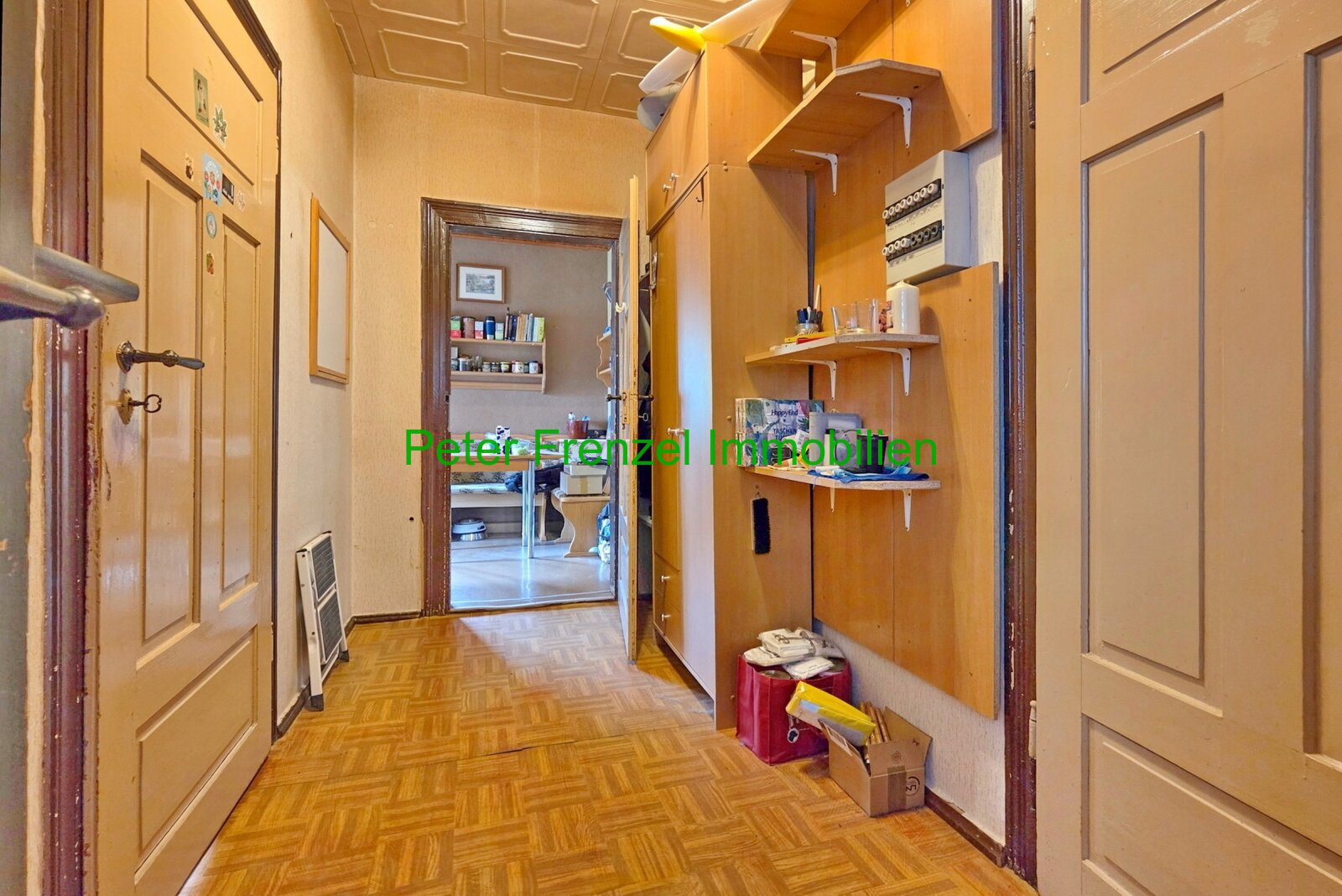 Zweifamilienhaus - mit Gartengrundstück und Nebengelass