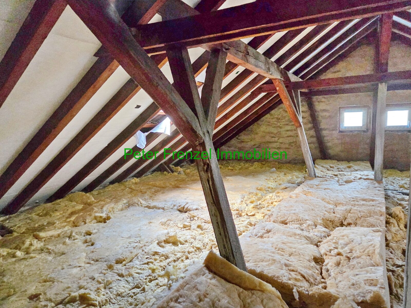 gepflegte Wohnanlage - 2 MFH - kernsaniert - 7,56 % Sollrendite