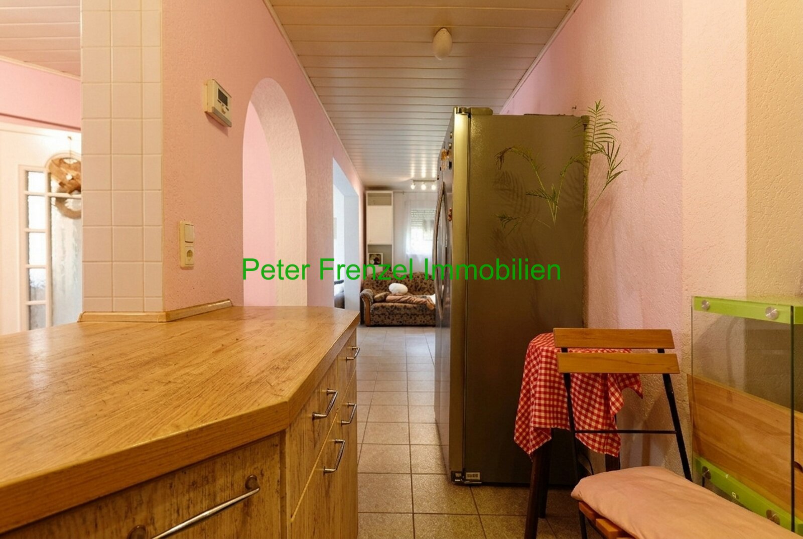 massiver Bungalow - Wochenendgrundstück - 2.930 m² - gute Ausstattung