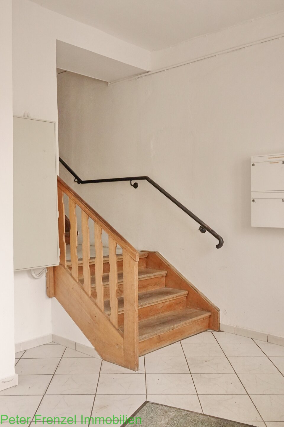 Praxis - Büro = direkt am Markt