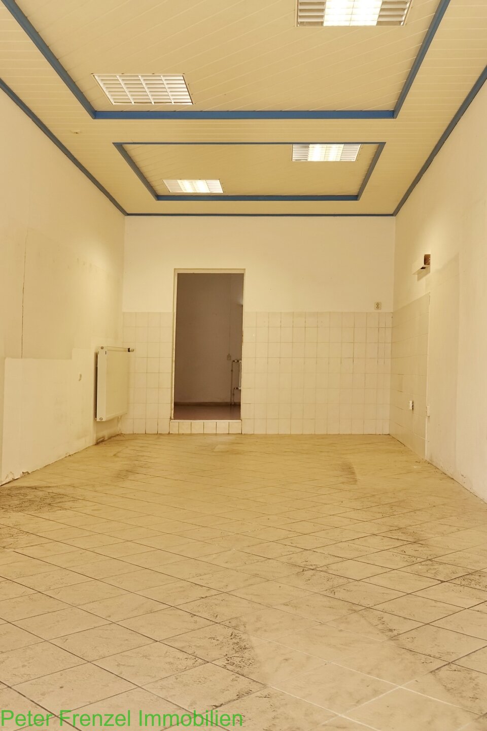 Ladengeschäft - Praxis - Büro = direkt am Markt