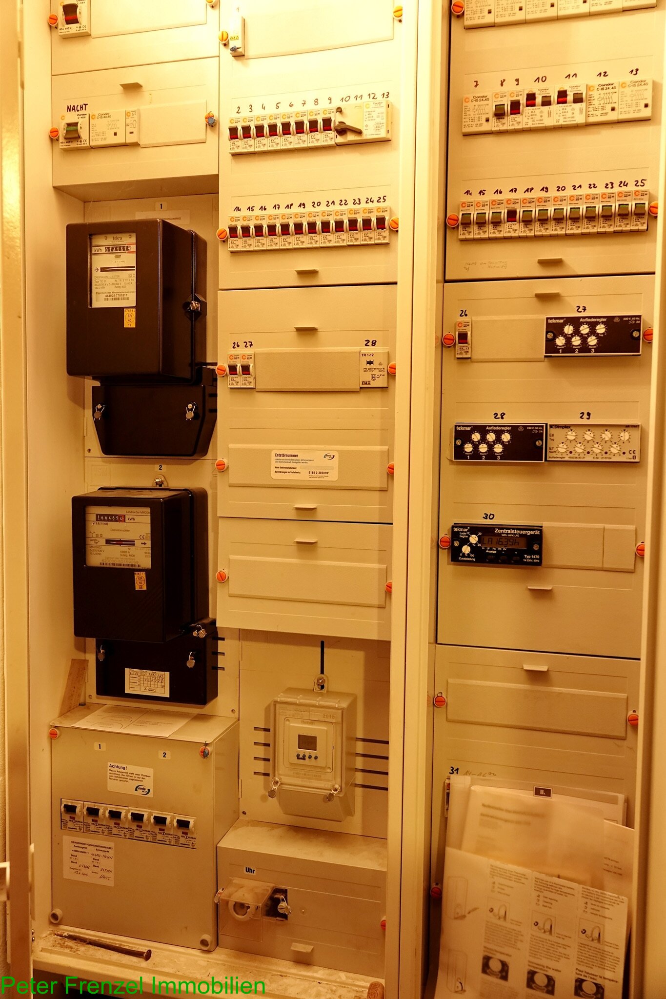 Elektroanschluss Elektroanschluss