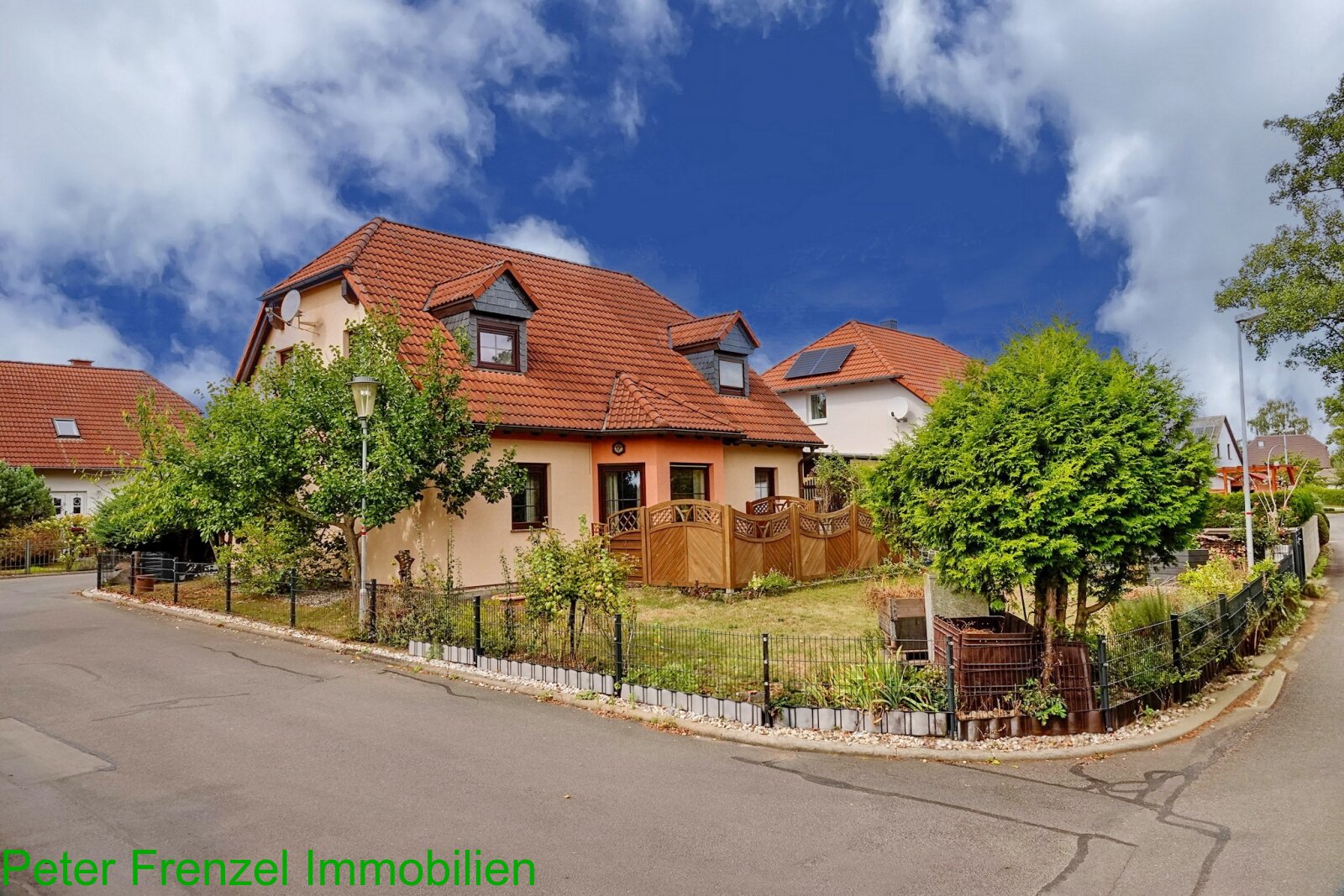komplett umzäunt komplett umzäunt