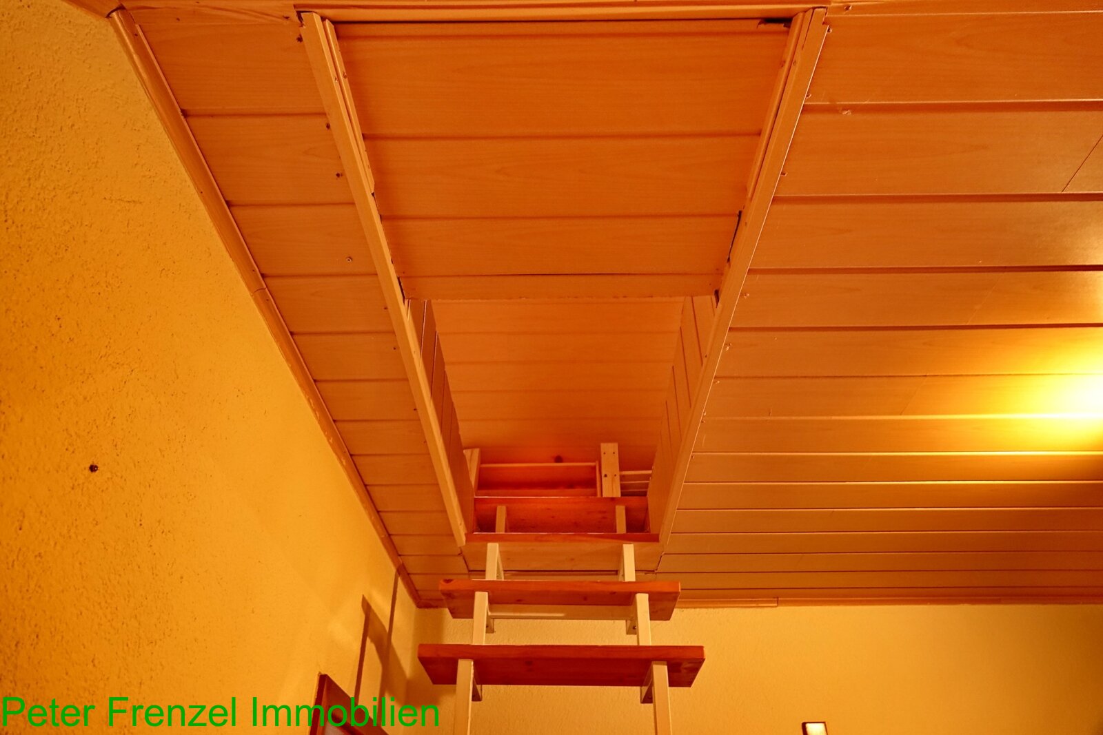 zum Spitzboden zum Spitzboden