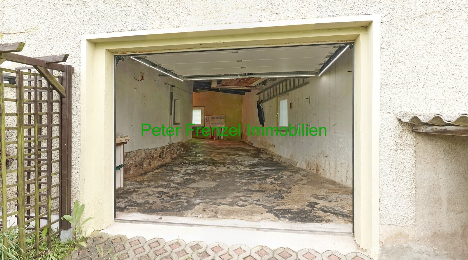 Garage Garage