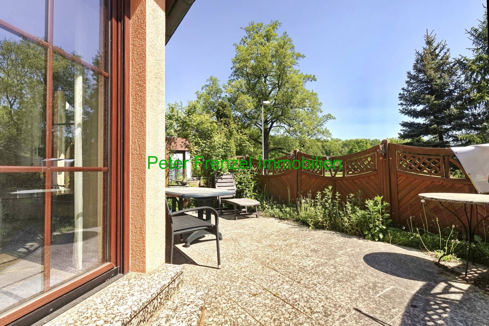 mit Terrasse mit Terrasse